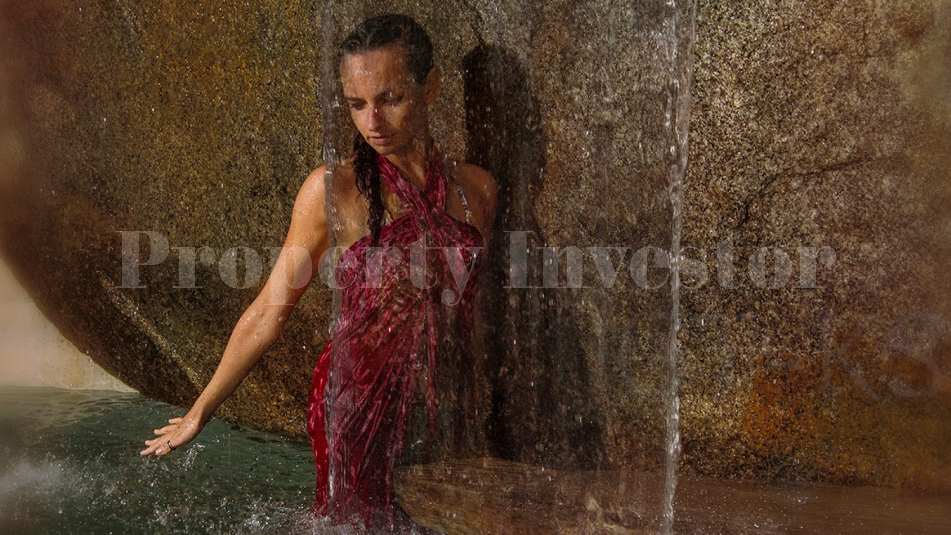 Невероятная роскошная тропическая вилла с 3 спальнями и с водопадом на склоне холма на о.Самуи