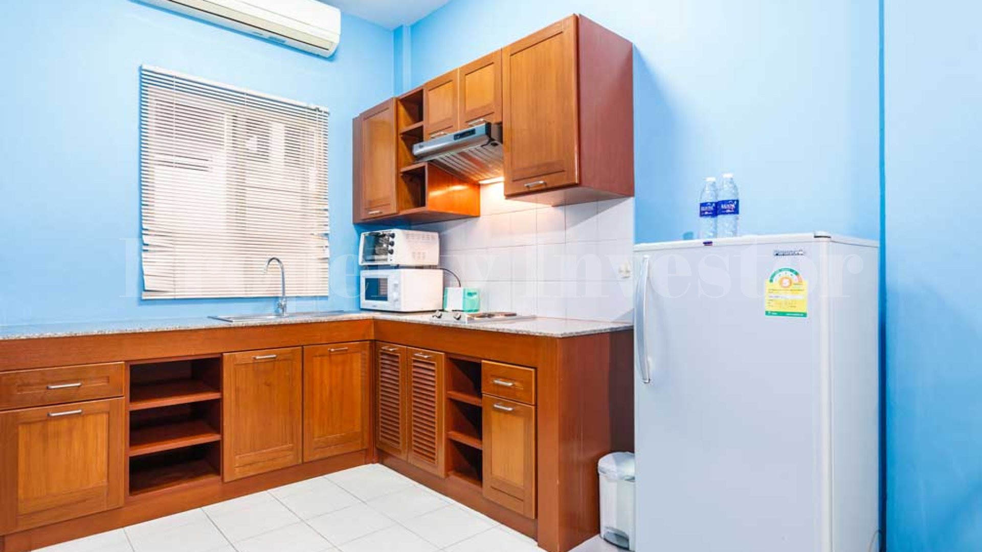 Яркая тропическая вилла на 5 спален в самом центре Патонга, Пхукет