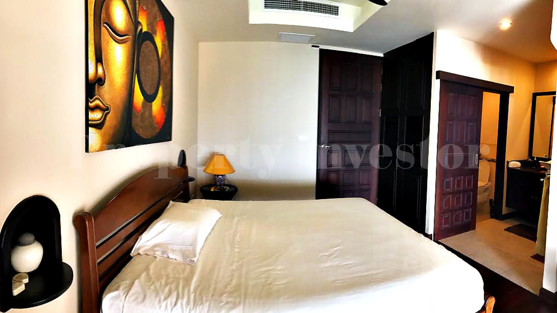 Вилла с видом на море на возвышенности