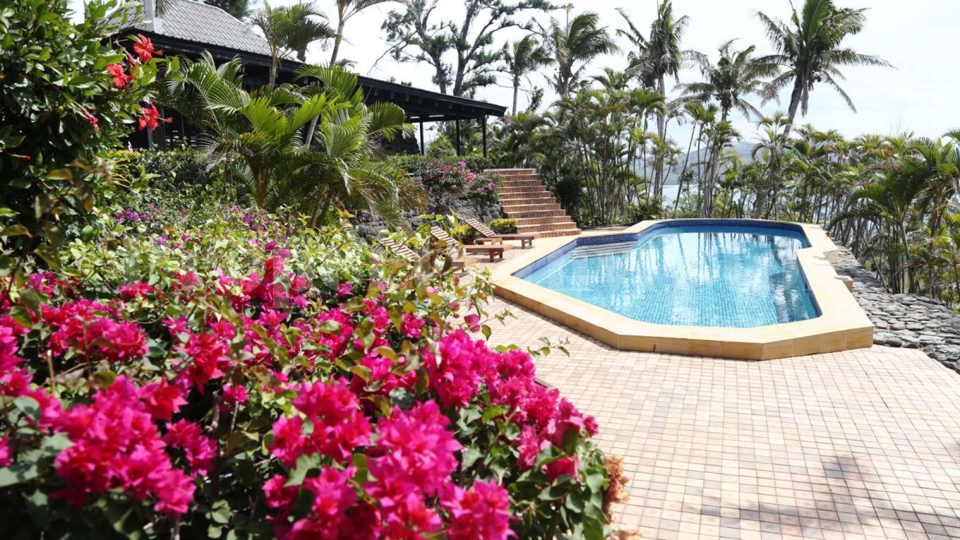 Остров 242 га на Фиджи